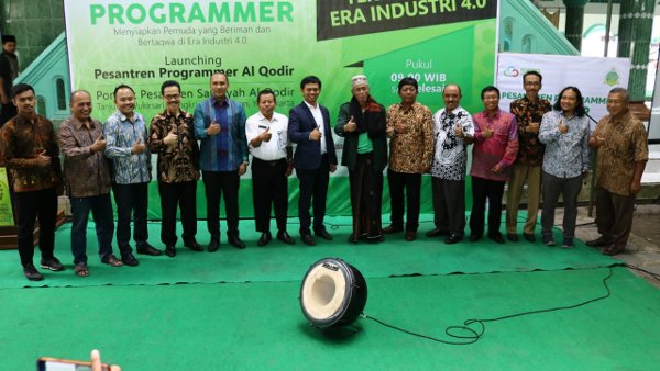 STMIK AKAKOM kembangkan pesantren programmer bersama Asosiasi Cloud Computing Indonesia