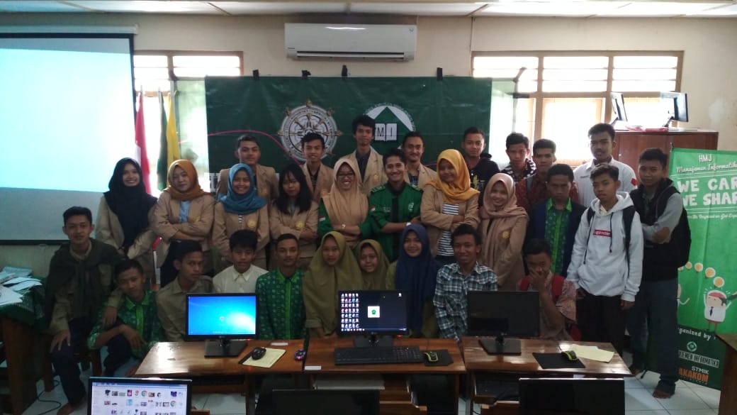 Pelatihan Drupal di SMK Muhammadiyah 2 Bantul oleh HMJ MI STMIK AKAKOM YOGYAKARTA